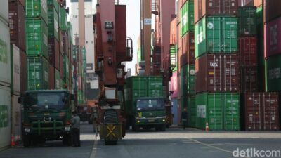 Airlangga Hartarto: Neraca Perdagangan RI Surplus 49 Bulan Berturut-turut