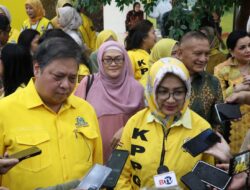 2 Pantun Airlangga Hartarto Untuk Para Kader Perempuan Partai Golkar