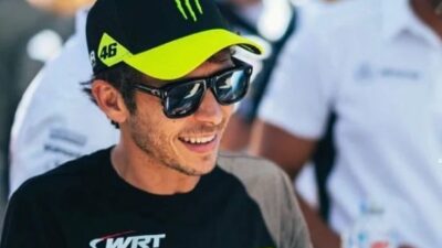 Saat 21 Pembalap MotoGP Diminta Mengalah di Balapan Terakhir Valentino Rossi Yang Bakal Pensiun