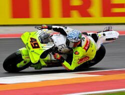 Wah! Fabio Di Giannantonio Ikutan Cek Khodam Sebelum Tampil di Parade MotoGP Mandalika 2024