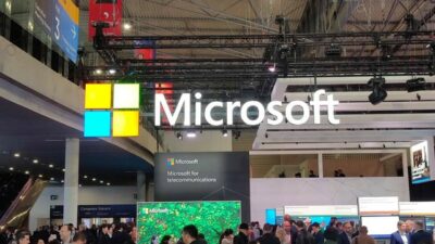 Microsoft Down Massal! Layanan Bank Hingga Pesawat Berhenti Total