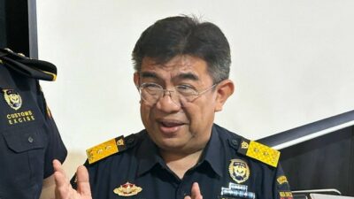 Viral! Kaesang-Erina Turun Jet Pribadi Langsung Naik Mobil, Ini Klarifikasi Bea Cukai