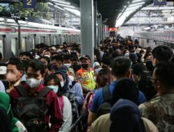 PPN Tetap Naik Jadi 12 Persen, Tekanan Baru Masyarakat Kelas Menengah
