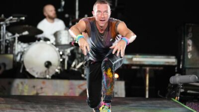 Raup Rp. 15 Triliun, Tur Konser Coldplay ‘Music Of The Spheres’ Cetak Rekor Tur Konser Rocky Terbesar