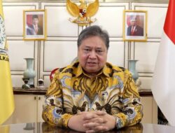 Palar Batubara Curiga ‘Something Wrong’ Di Balik Mundurnya Airlangga Hartarto