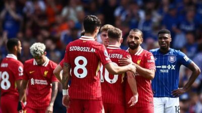 Ditolak Martin Zubimendi, Liverpool Setop Berburu Gelandang Baru