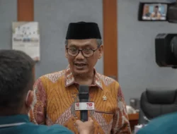 Abdul Fikri Faqih Kecam Terbitnya Aturan Jokowi Sediakan Alat Kontrasepsi Bagi Siswa