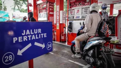 INDEF: Agar Rakyat tak Semakin Melarat, Batalkan Pembatasan BBM Subsidi