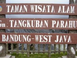 Tangkuban Perahu: Gunung Dengan Banyak Kawah Dan Legenda Sangkuriang