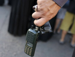 Mengupas Cara Sabotase Pager dan Walkie Talkie Pemicu Ledakan Mematikan di Lebanon