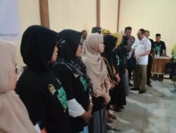 Cegah Stunting, Firman Soebagyo Ajak Warga Desa Gemar Makan Ikan