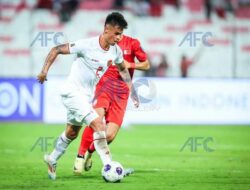 Bela Timnas Indonesia, Mees Hilgers Banjir Followers Medsos Jadi Pemain Termahal FC Twente