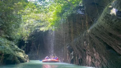 Serunya Arung Jeram di Bahbolon, Sungai Air Dua Warna di Serdang Bedagai