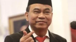Menkop Budi Arie Datangi Kejagung, Ada Apa?