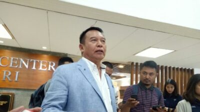 TB Hasanuddin Sentil Budi Arie Soal Komdigi Beking Judi Online, Desak Meutya Hafid ‘Bersih-bersih’