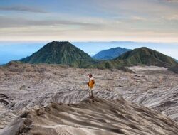 Uniknya Gunung Dukono, Gunung Api Aktif di Halmahera, Maluku Utara