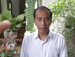 Jokowi Akui Sudah Komunikasi Dengan Partai Golkar, Tapi Belum Putuskan Bakal Gabung