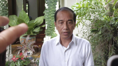 Jokowi Akui Sudah Komunikasi Dengan Partai Golkar, Tapi Belum Putuskan Bakal Gabung