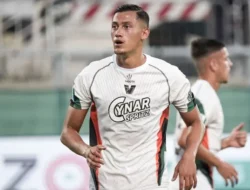 Main Penuh di Pier Luigi Penzo, Jay Idzes Bawa Venezia Sikat Cagliari 2-1