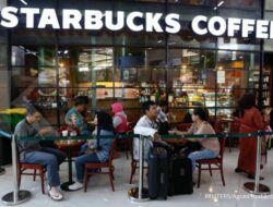 Starbucks Larang Penggunaan Fasilitas di Gerainya Jika Tak Membeli