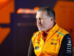 CEO McLaren Zak Brown Tak Keberatan Ikut Bayar Steward F1 Profesional