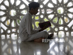 Tak Ada Kata Ateis Dalam Alquran, Fitrah Manusia Percaya Allah