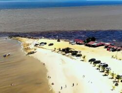 Pesona Pantai Koneng, Hidden Gem di Medang Kampai Kota Dumai