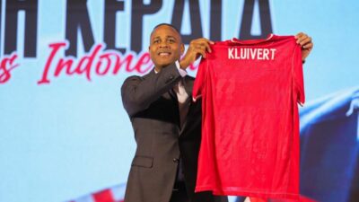 Patrick Kluivert Coret Pemain Tampan Idola Perempuan Tanah Air dari Skuad Timnas Indonesia?