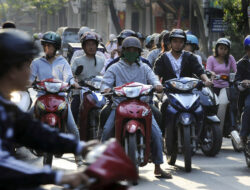 Laporkan Pelanggaran Lalu Lintas ke Polisi, Warga Vietnam Dibayar Rp. 3,2 Juta