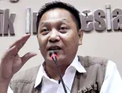 Adhie M Massardi: KPK Masih Dikendalikan Jokowi, Ubedilah Dicopot!