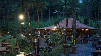 Mengagumi Keindahan Alam Hutan Cempaka, One Stop Tourism di Pasuruan