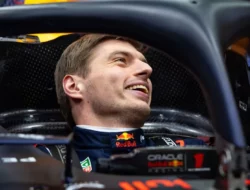 Jelang Presentasi di London, Max Verstappen Masih Selesaikan PR di Kampus Red Bull