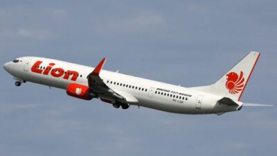 4 Porter Lion Air di Makassar Congkel Koper Penumpang, Gondol Emas Senilai Rp. 7,6 Juta