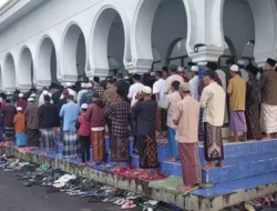 Warga Desa Suger Kidul Jember Laksanakan Salat Idulfitri Hari Ini