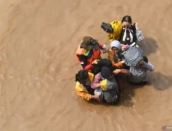 Banjir Luapan Kali Ciliwung dan Kali Angke Merendam 34 RT di Jaktim, Jaksel dan Jakbar