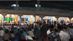 Viral di Medsos! Sholat Tarawih Tercepat di Blitar Hanya 5 Menit Selesai, Apakah Sah?