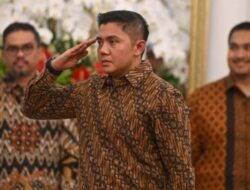 Sekretaris Kabinet Teddy Indra Wijaya Naik Pangkat Dari Mayor Jadi Letkol