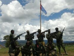 Terungkap! OPM Beli Senjata  Dari Aparat TNI dan Polri Yang Butuh Uang