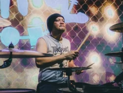Eno NTRL Sindir Pertamax Oplosan Lewat Drum Cover Lagu Sukatani: Bayar Bayar Bayar