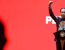 Jokowi Harus Uji dan Buktikan Kekuatan Politiknya Lewat Parpol