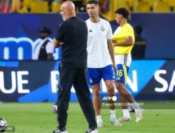 Konflik Dengan Cristiano Ronaldo Memanas di Al Nassr, Stefano Pioli Pilih Muudik ke Italia