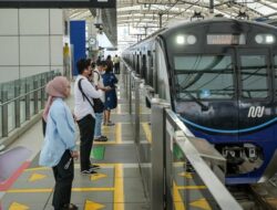 Ini Aturan Buka Puasa Ramadhan 2025 di KRL, MRT, LRT Hingga Transjakarta