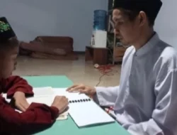 Buta Sejak Kecil, Hafiz Qur’an Tuna Netra di Kediri Ini Jadi Inspirasi Banyak Orang