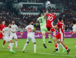 FIFA dan AFC Bakal Investigasi Aksi Kiper Bahrain Acungkan Jari Tengah ke Suporter Timnas Indonesia