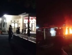Warga Bakar Polsek Kayangan Buntut ASN Bunuh Diri Karena Depresi Diminta Uang Damai Rp. 90 Juta