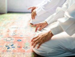 Syarat dan Keutamaan Jadi Imam Sholat Berjamaah