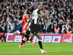 Liverpool Siap Tukar Guling Alexander Isak Dengan Harvey Elliot dan Diogo Jota Dari Newcastle United