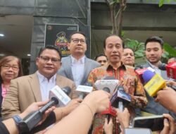 Relawan Dukung Jokowi Polisikan Lima Tokoh terkait Ijazah