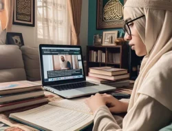Mana Yang Lebih Utama Bagi Muslimah, Bergaul Atau Menyendiri?