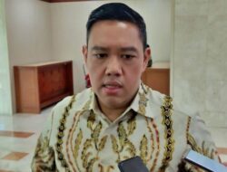 Dave Laksono Pastikan Tak Ada Tekanan Politik Dalam Pembatalan Mutasi Jenderal Kunto Arief Wibowo